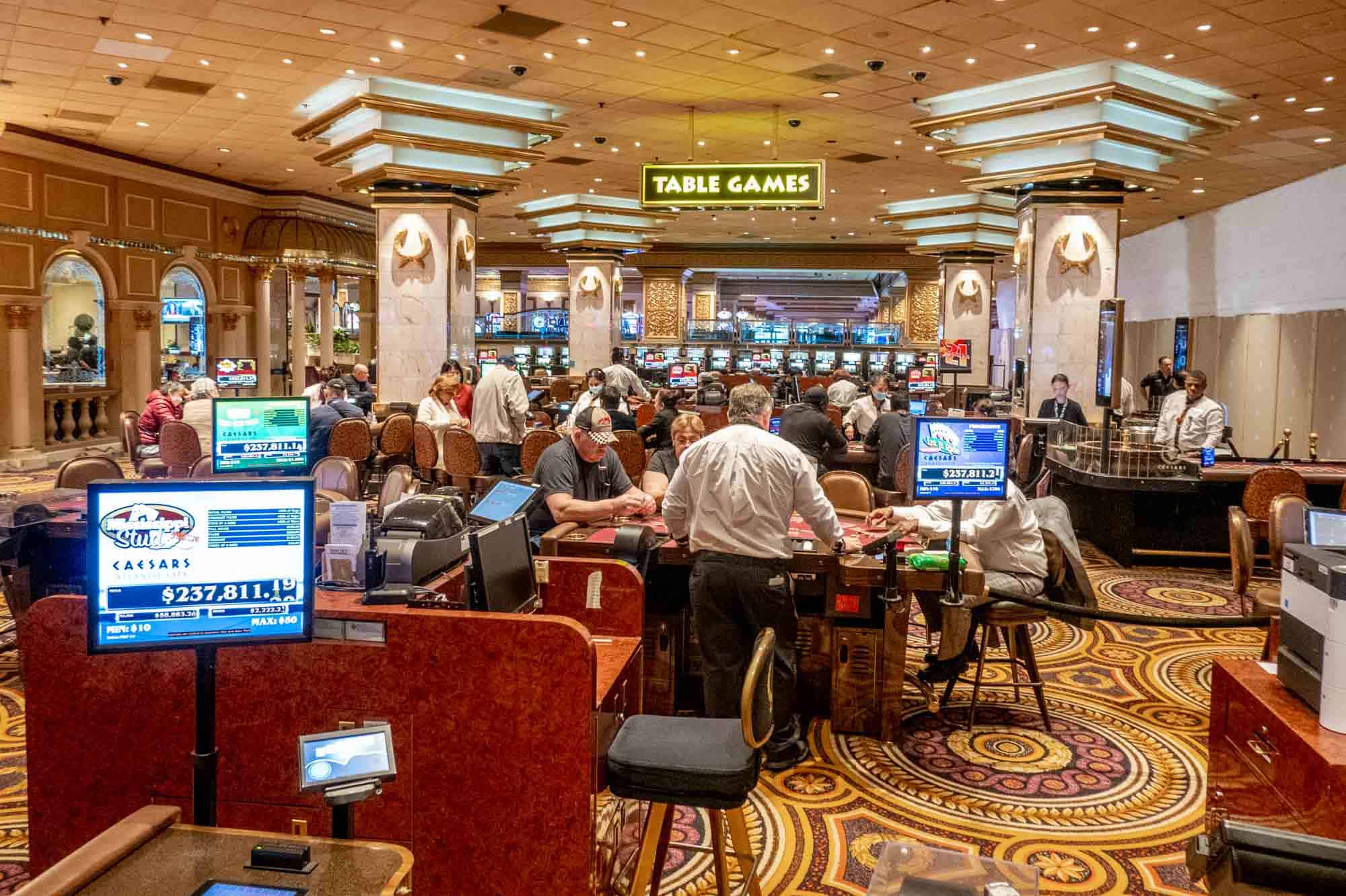 Blackjack’da Zaferin Anahtarları: Yeni Başlayanlar İçin Rehber